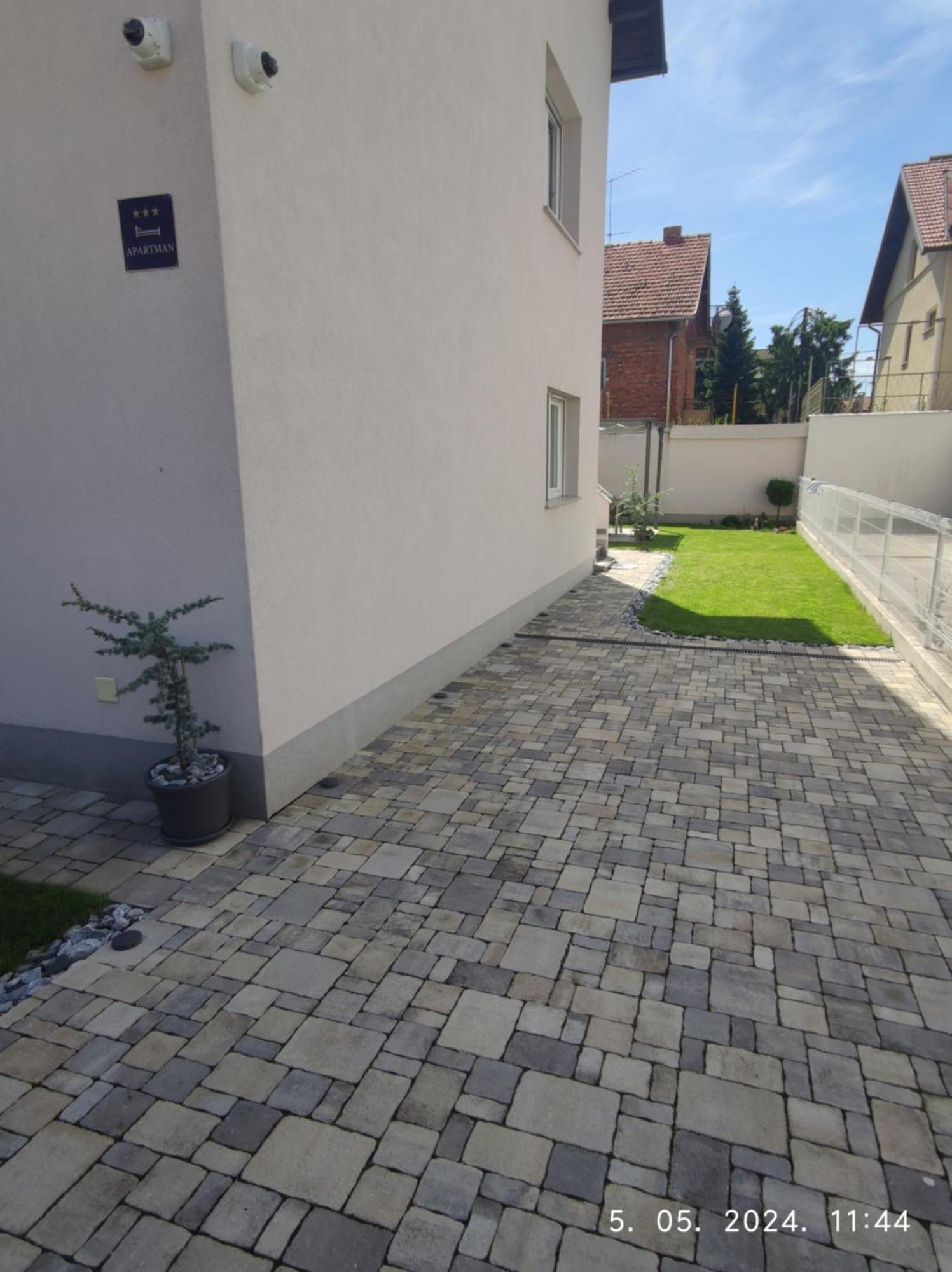 Lumani Apartment Zagreb With Free Parking Exterior photo