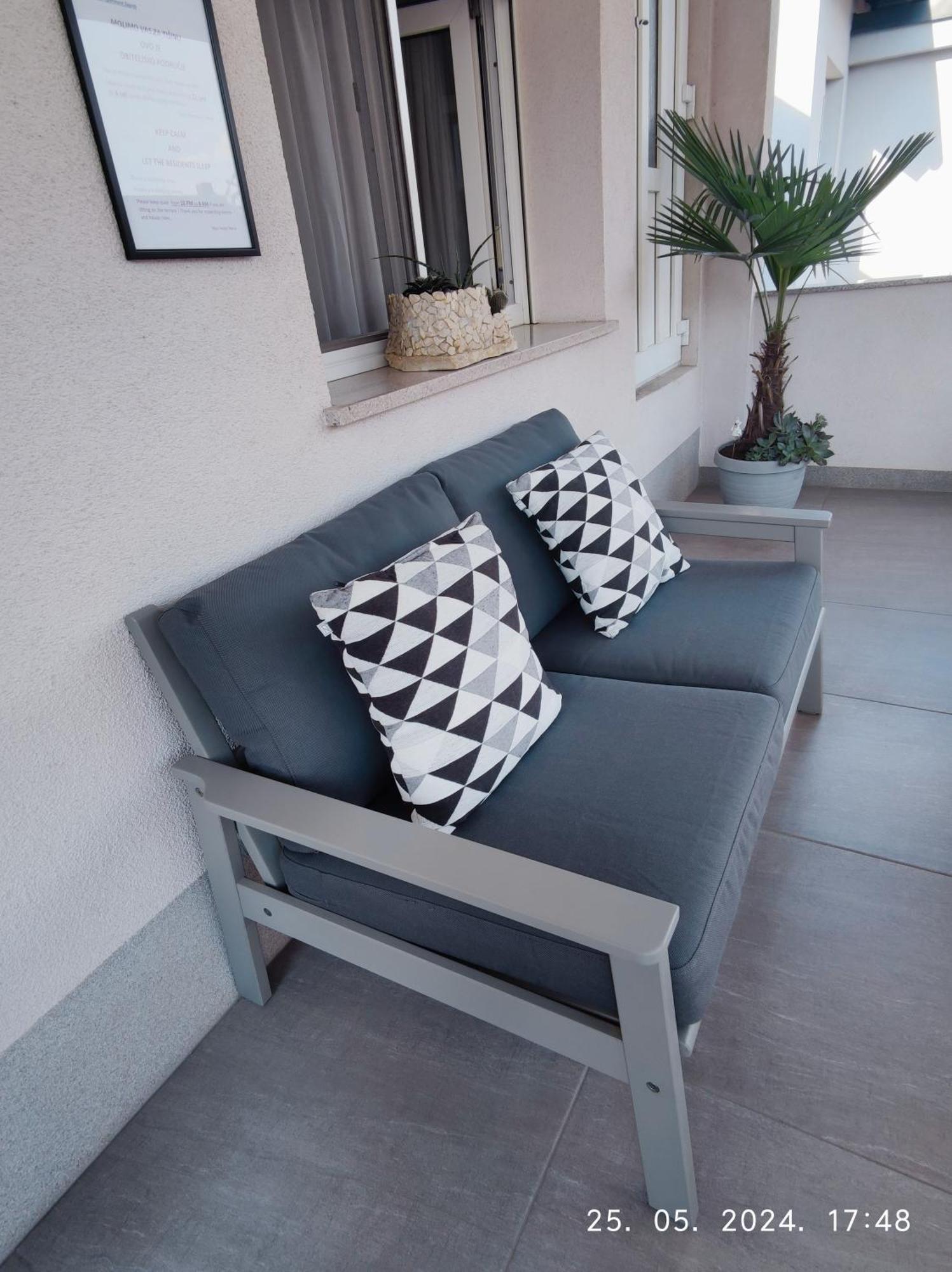 Lumani Apartment Zagreb With Free Parking Exterior photo