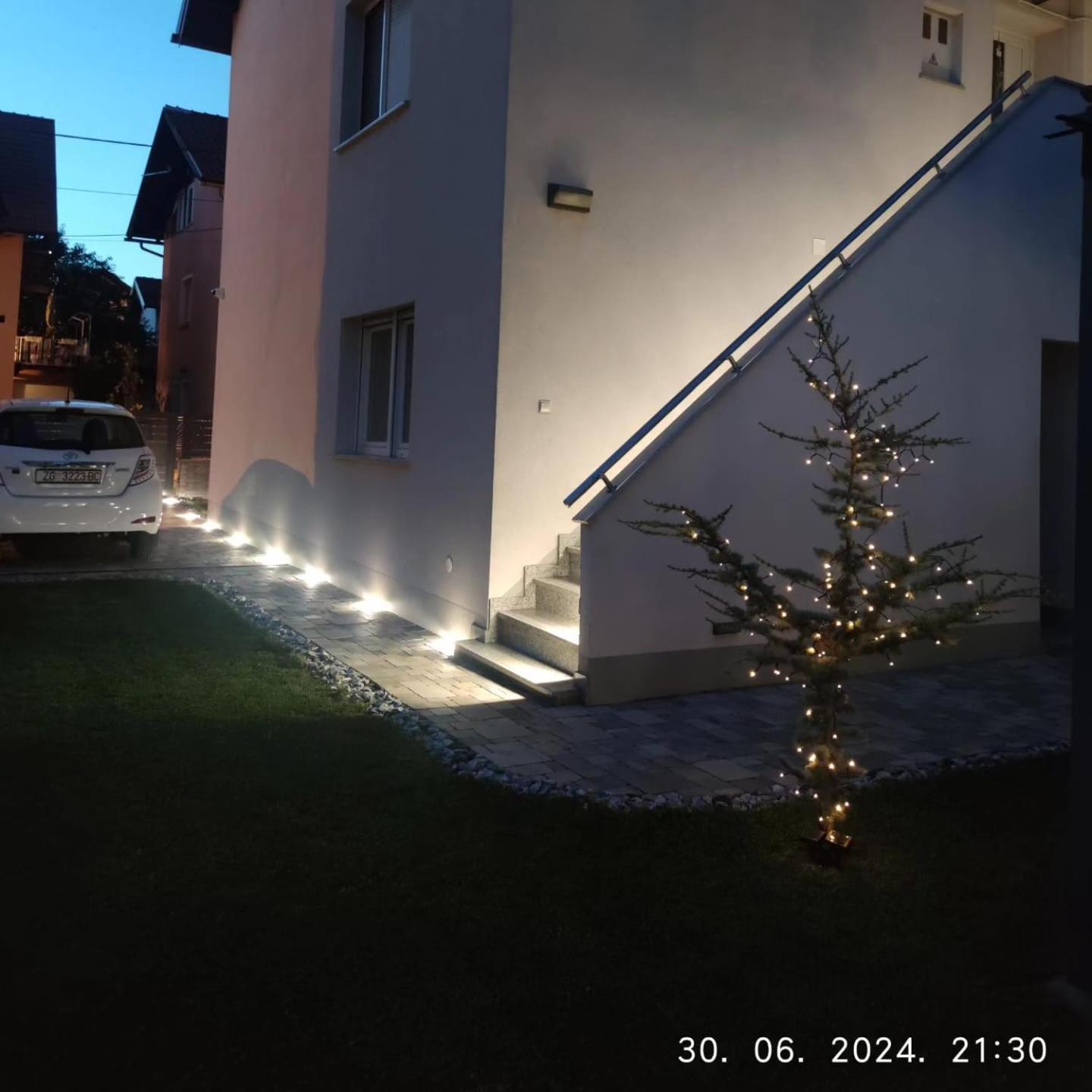 Lumani Apartment Zagreb With Free Parking Exterior photo